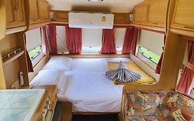 ระยอง ชาเล่ต์ รีสอร์ต